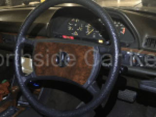 MERCEDES-BENZ 500 COUPE 1985 dashboard