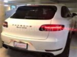 2016 PORSCHE MACAN WAGON REAR_additional remote keys