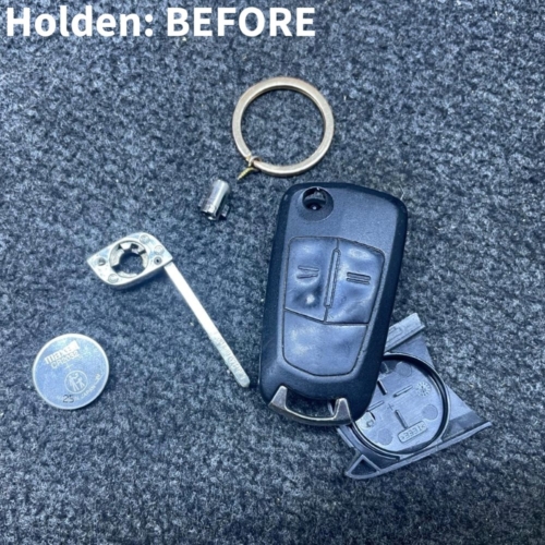 Holden flip key in pieces after falling apart, before fix