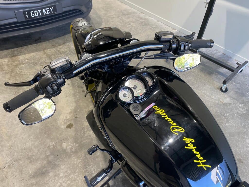 2014 HARLEY DAVIDSON VRS SERIES MOTORCYCLE with replacement smart fob